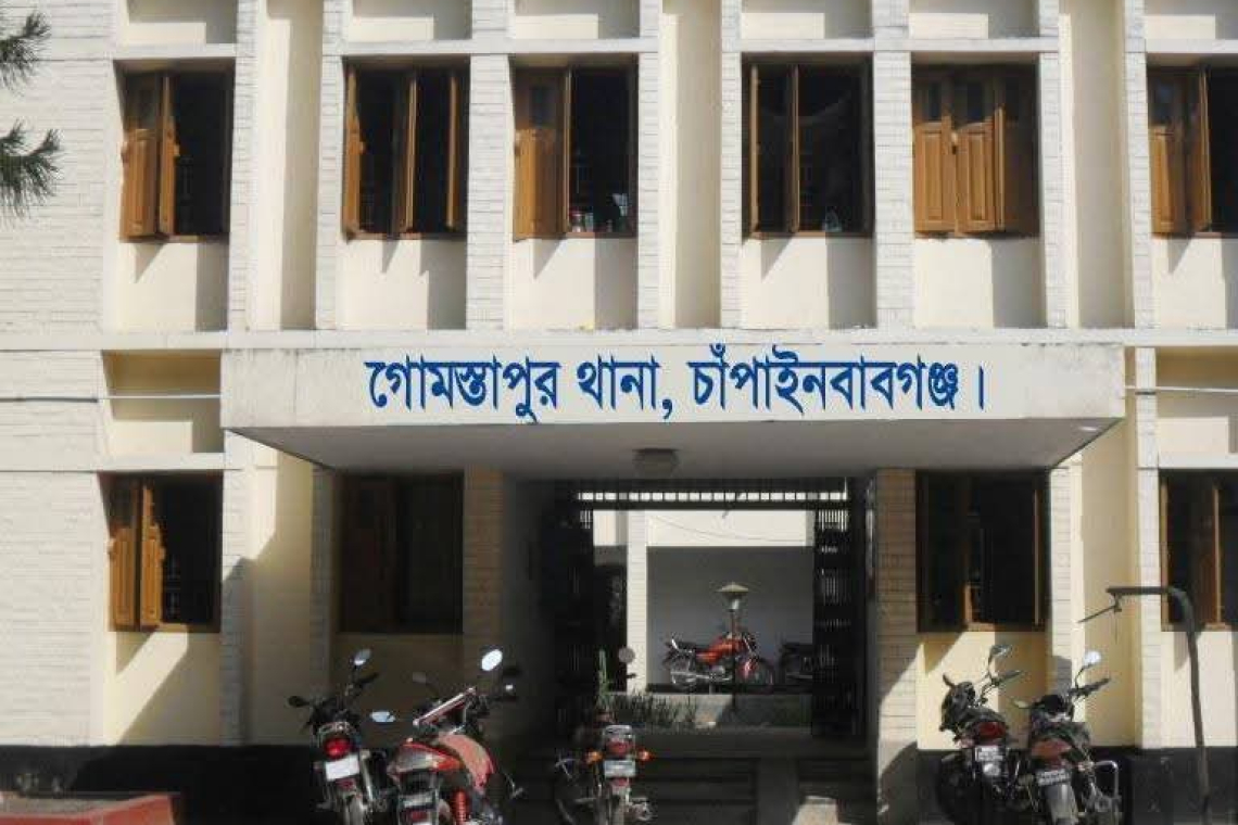 চাঁপাইনবাবগঞ্জে যৌথ বাহিনীর অভিযানে ৫ উপজেলায় গ্রেপ্তার ৪০