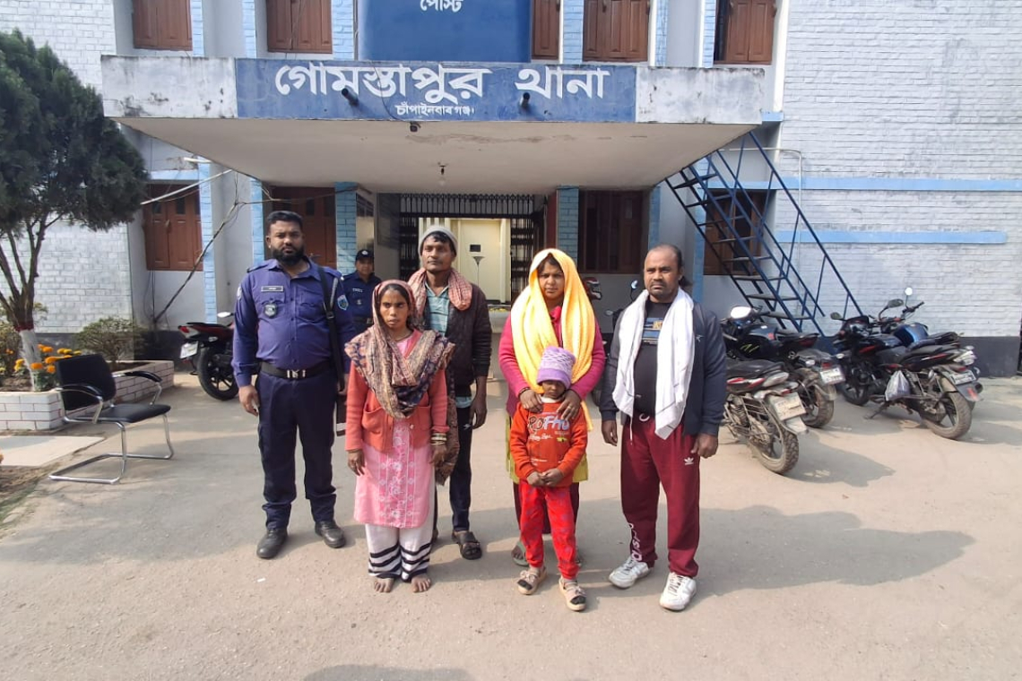 চাঁপাইনবাবগঞ্জ সীমান্ত দিয়ে পুশ- ব্যাক হওয়া আরও ৫ জন আটক