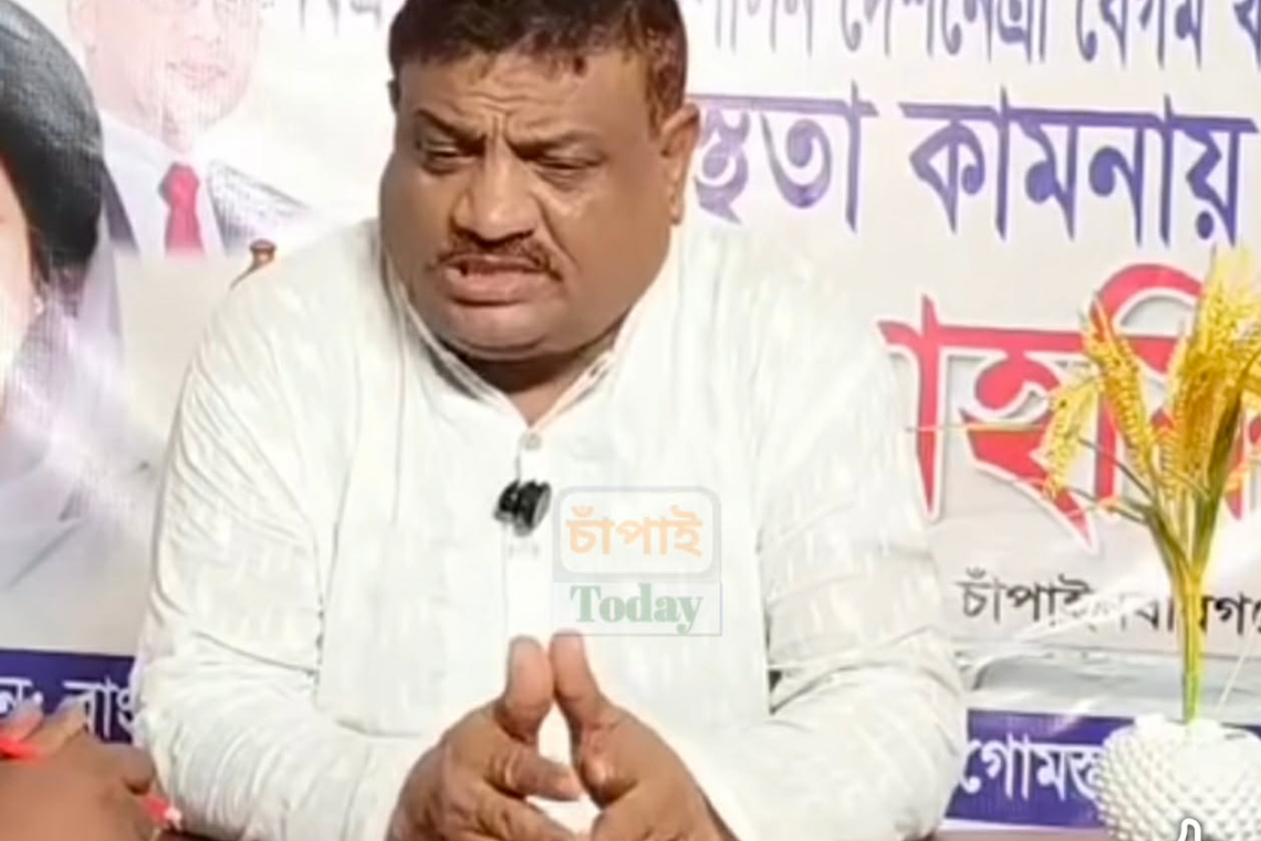 রহনপুরে অনলাইন আম বিক্রেতাদের জন্য ‘আম কার্ড’ দেওয়ার ঘোষণা বিএনপি নেতা আশরাফুল হকের