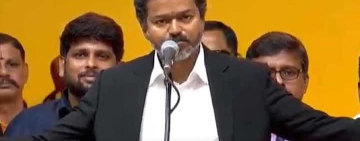 “রূপালি পর্দা থেকে রাজ্য শাসনে”—তামিলনাড়ুতে ইতিহাস গড়লেন বিজয়