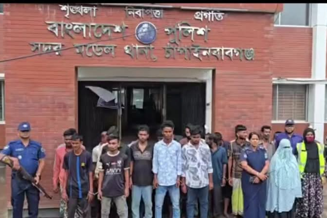 চাঁপাইনবাবগঞ্জে মাদকবিরোধী অভিযানে আটক ২১