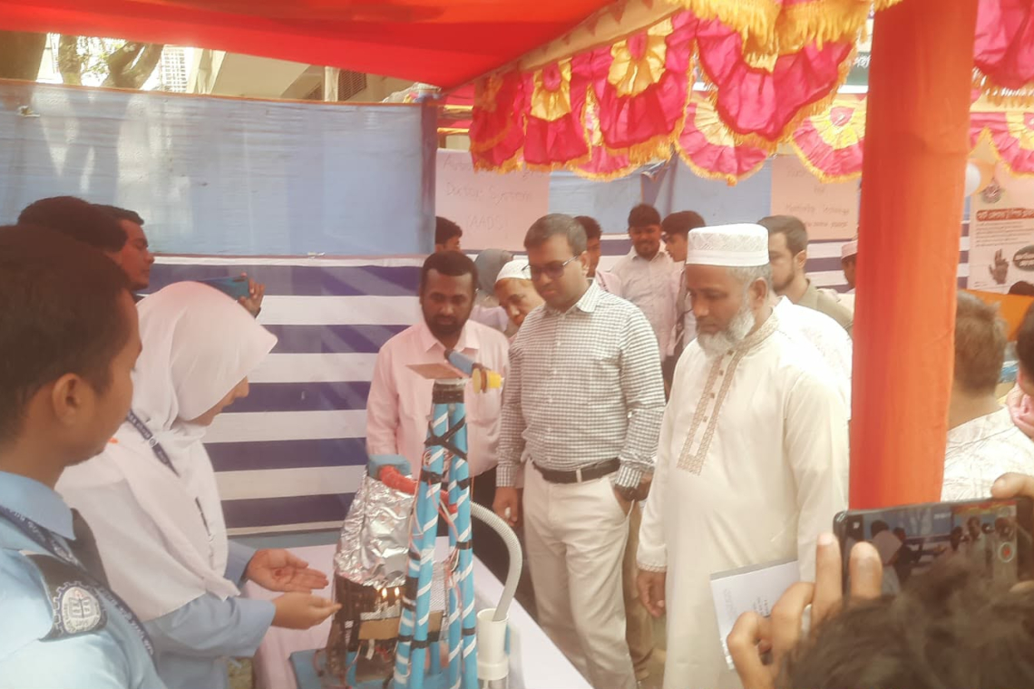 গোমস্তাপুরে শিক্ষার্থীদের  বিজ্ঞান বিষয়ক প্রদর্শনী 