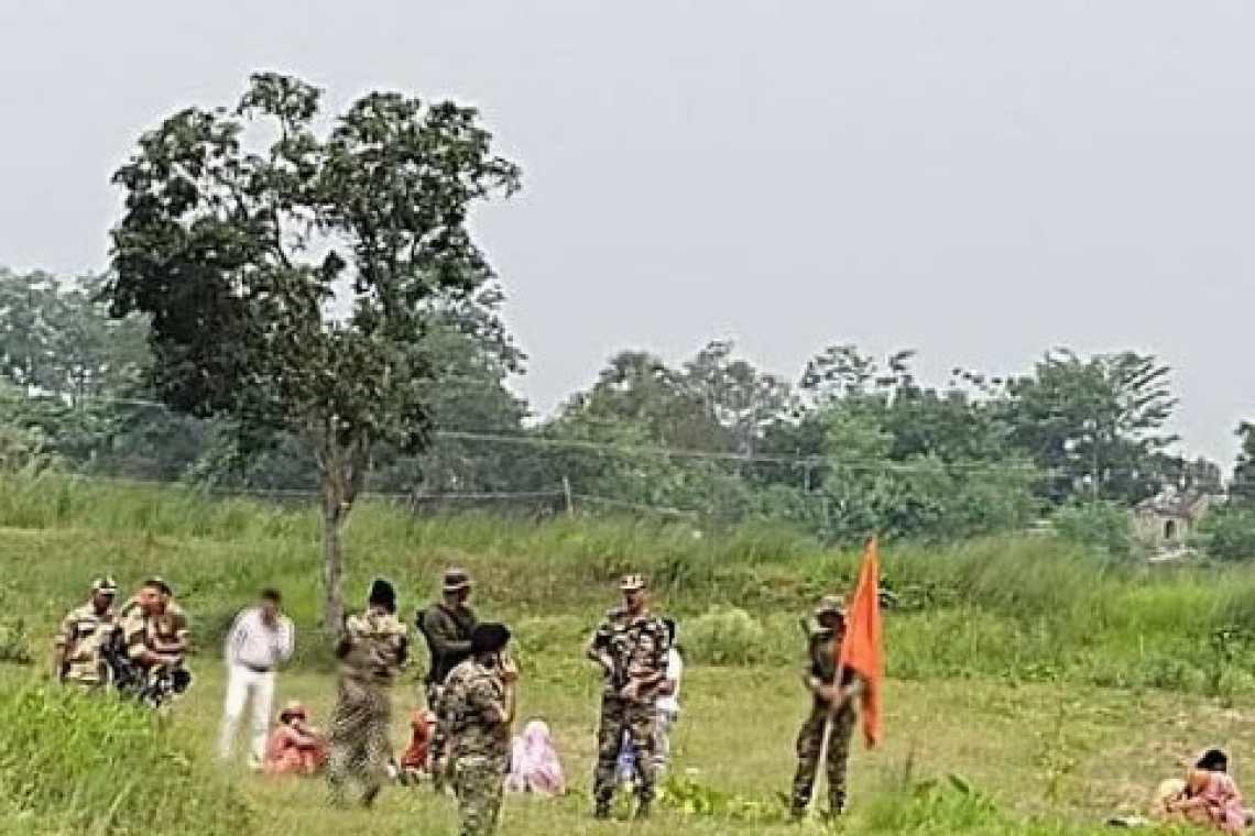 চাঁপাইনবাবগঞ্জ সীমান্তে পুশইনের চেষ্টা ব্যর্থ, ২০ জনকে ফেরত নিল বিএসএফ