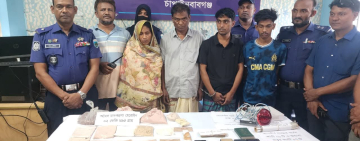 চাঁপাইনবাবগঞ্জে বিশেষ অভিযানে ২ কেজি ৬৯৫ গ্রাম কথিত হেরোইন উদ্ধার, একই পরিবারের ৪ জন গ্রেফতার