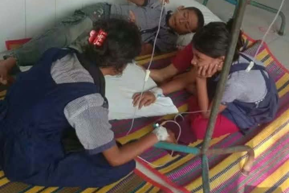 শিবগঞ্জে স্কুল ফিডিংয়ের খাবার খেয়ে ১২ শিক্ষার্থী অসুস্থ, তদন্ত কমিটি গঠন
